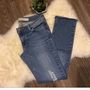 Zara jeans distressed frayed hem